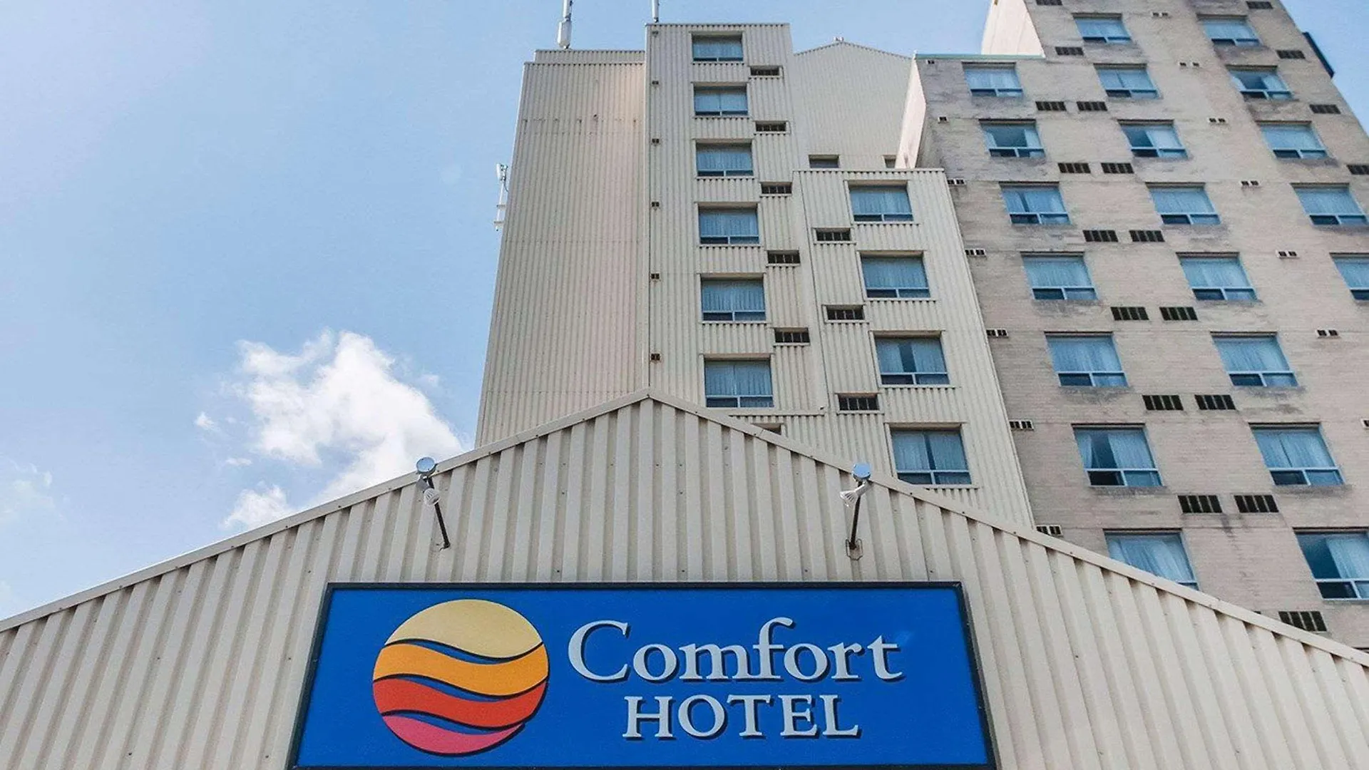 ***  Comfort Hotel Airport North Toronto Canada