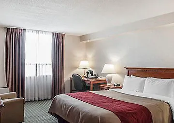 Comfort Hotel Airport North Toronto